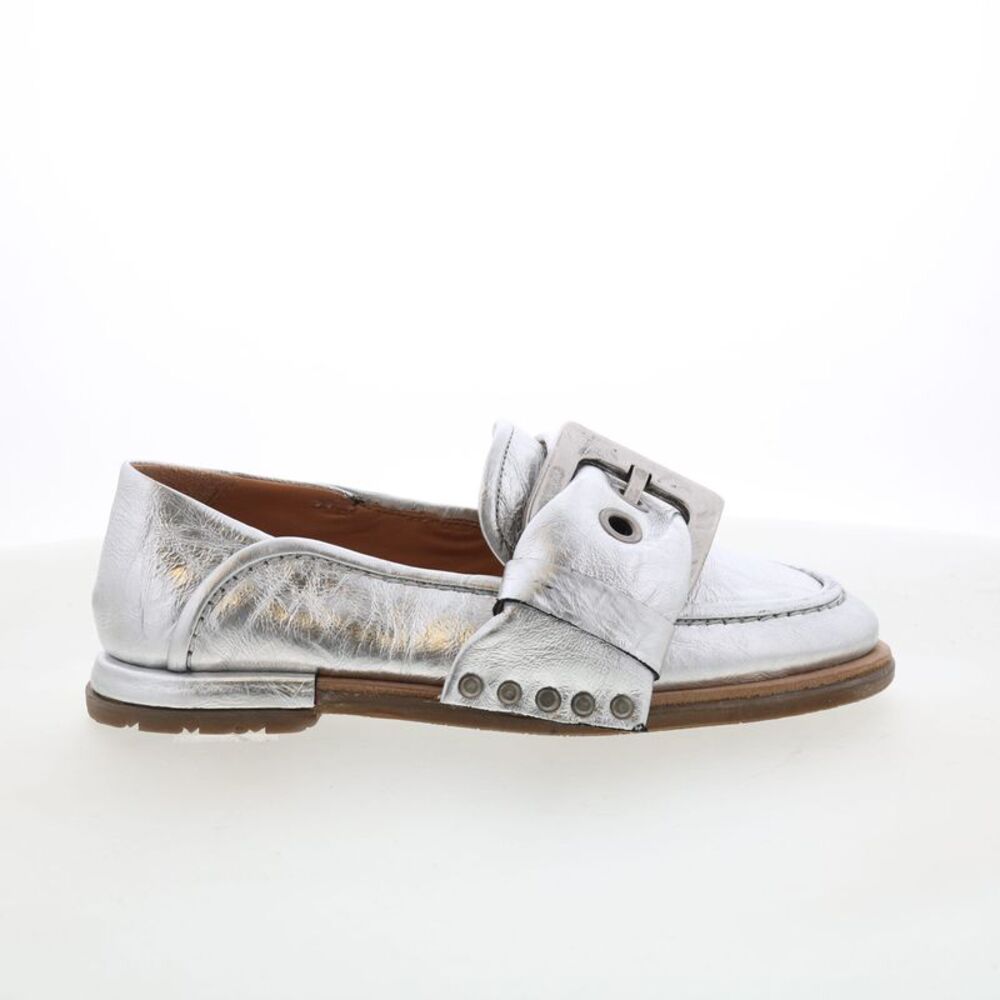 A.S. 98 Womens Thaine Silver Shoes (NWT)